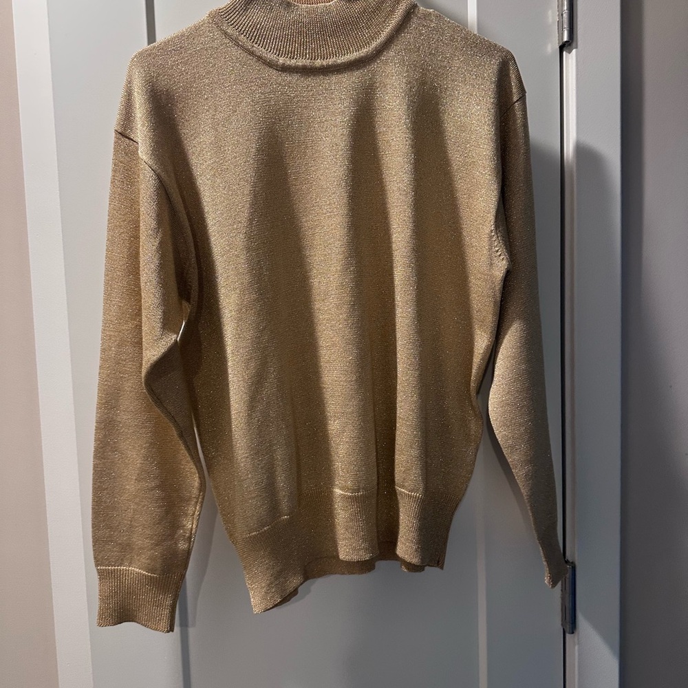 Robert Scott Women's Gold crew neck Sweater